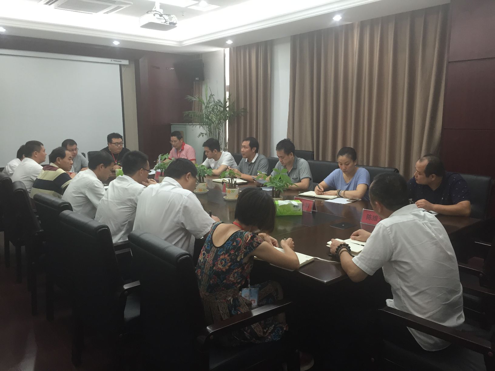 冰球突破-冰球电游奢华版_MG冰球游戏