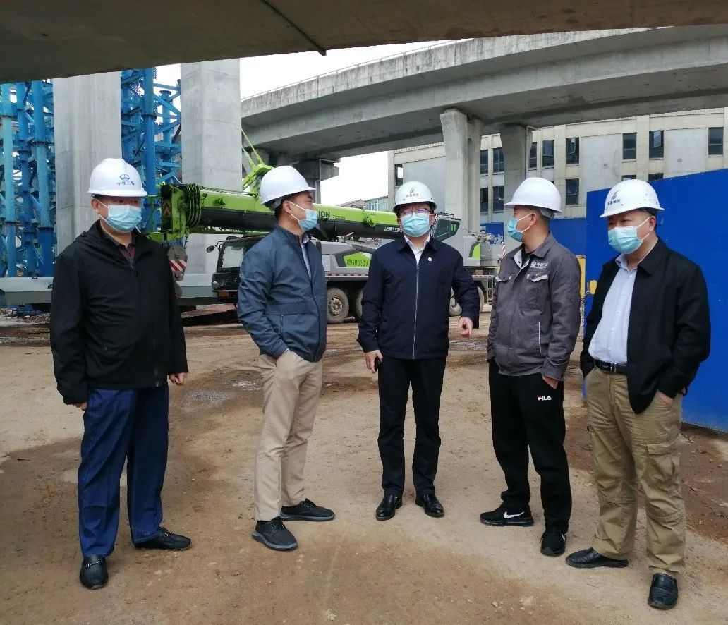 章勇赴九洲高架东延工程观察疫情防控和施工进度